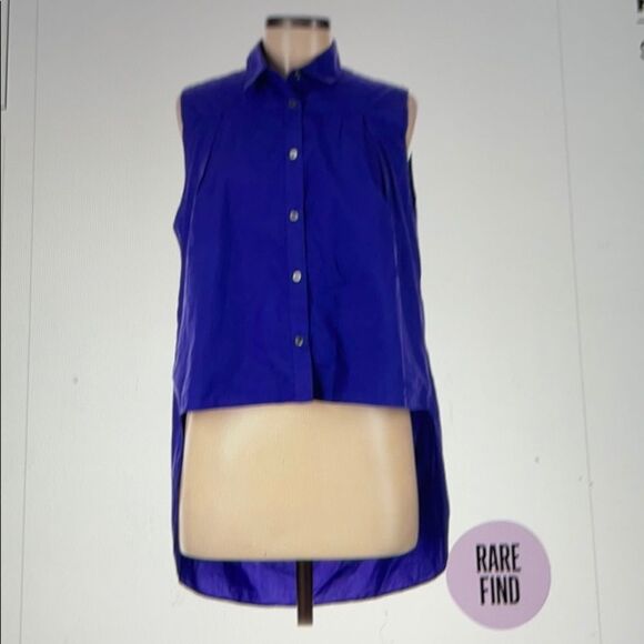 Hache Sleeveless Button Down Open Back Shirt - Picture 2 of 8